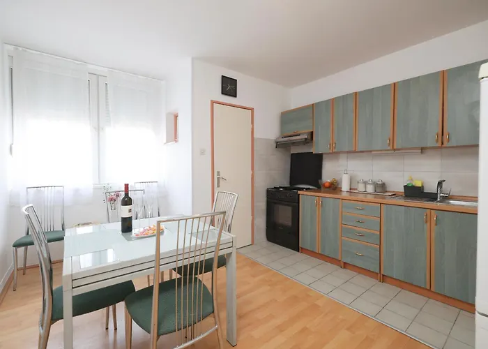 Apartman Azzurro E Bianco *