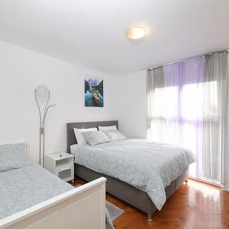 Apartment Azzurro E Bianco Zadar